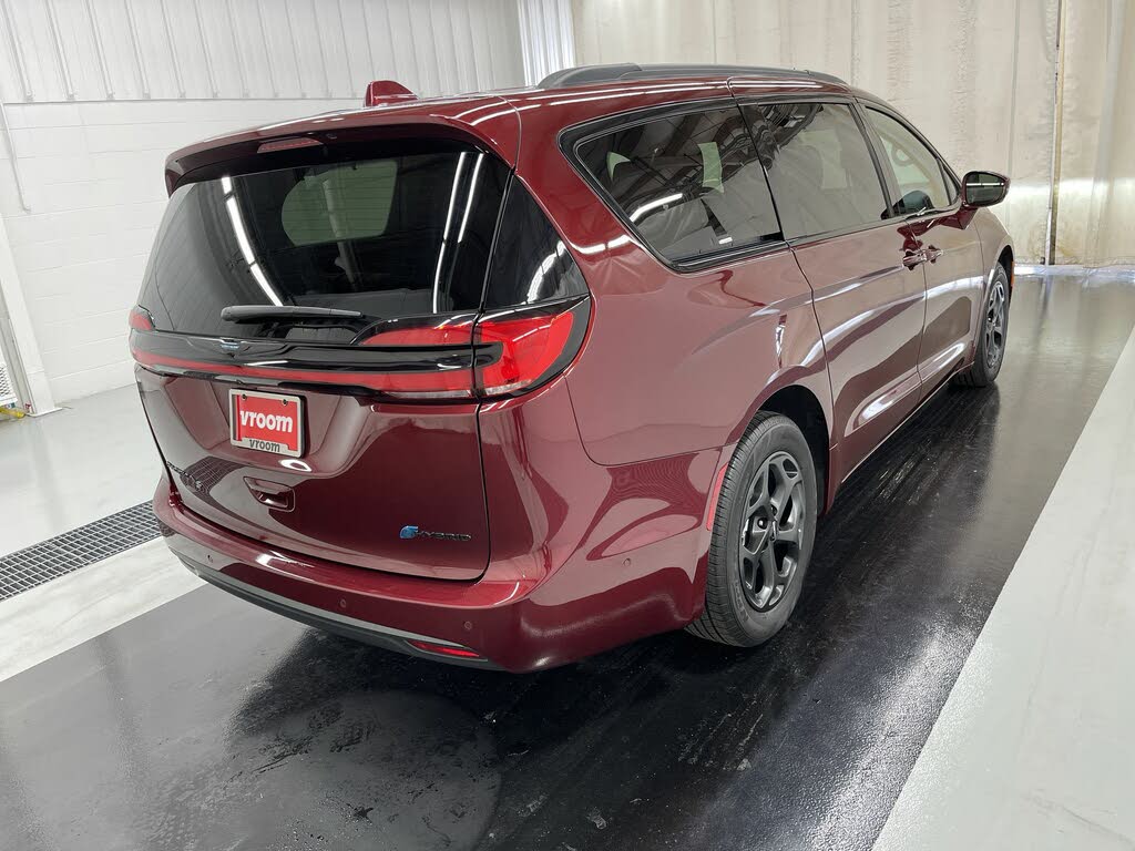 2021 Chrysler Pacifica Hybrid Touring L FWD for sale in Bridgeton, MO – photo 7