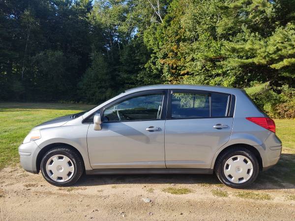 2009 Nissan Versa Hatchback Manual Trans w/ONLY 110998 for sale in East Derry, NH – photo 4