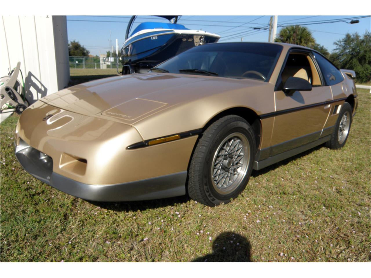 For Sale at Auction: 1987 Pontiac Fiero for sale in West Palm Beach, FL – photo 3