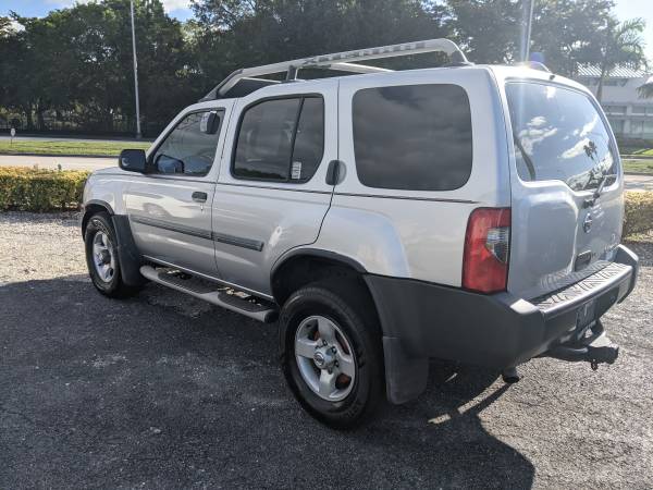 2004 NISSAN XTERRA RUNS AND DRIVES GREAT - cars & trucks - by dealer... for sale in Miami, FL – photo 2
