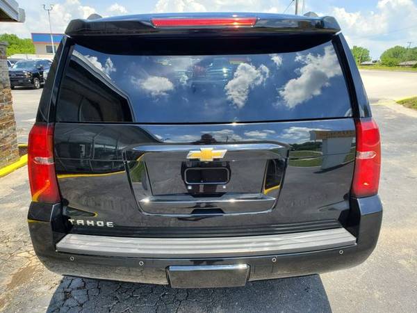 2015 Chevrolet Tahoe 4WD LT Sport Utility 4D Trades Welcome Financing for sale in Harrisonville, MO – photo 10