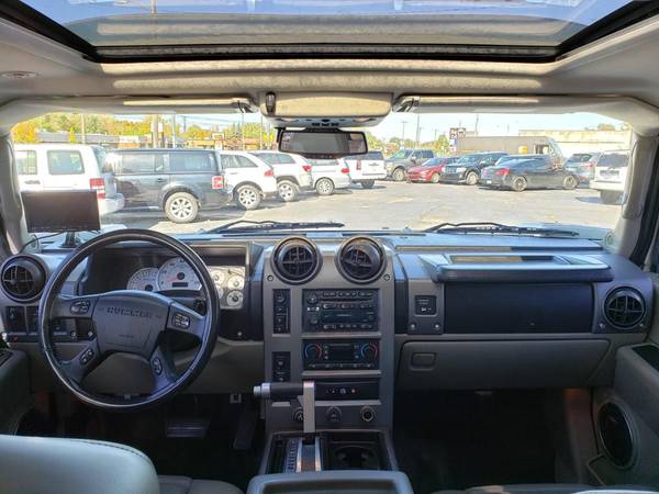 2003 HUMMER H2 LOOKS AND RUNS GREAT CLEAN TITLE for sale in Riverview, MI – photo 8