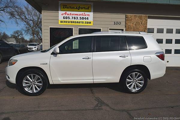 2009 Toyota Highlander Hybrid One Owner, Leather, All Wheel for sale in Beresford, SD