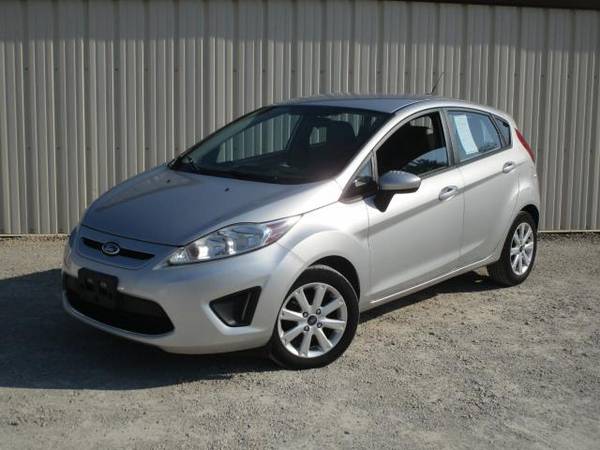2011 Ford Fiesta SE Hatchback for sale in Wilmington, OH – photo 4