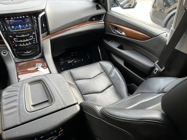 2019 Cadillac Escalade ESV Luxury - - by dealer for sale in Murfreesboro, TN – photo 11