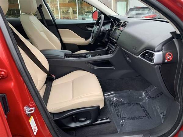 2018 Jaguar F-PACE 25t Premium - - by dealer - vehicle for sale in Bellevue, WA – photo 19