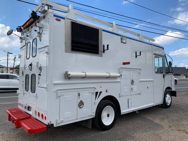 2011 Freightliner MT4500 STEP VAN WITH GENERATOR AND M - cars & for sale in Massapequa, NC – photo 3