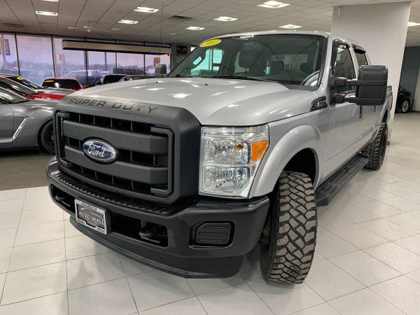 2011 FORD F-250 SUPER DUTY XL - cars & trucks - by dealer - vehicle... for sale in Springfield, IL – photo 3