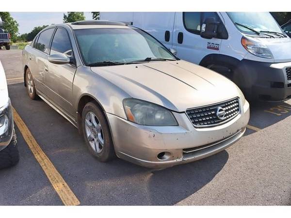 2005 Nissan Altima 2 5 SL (Coral Sand Clearcoat Metallic) - cars & for sale in Chandler, OK – photo 2