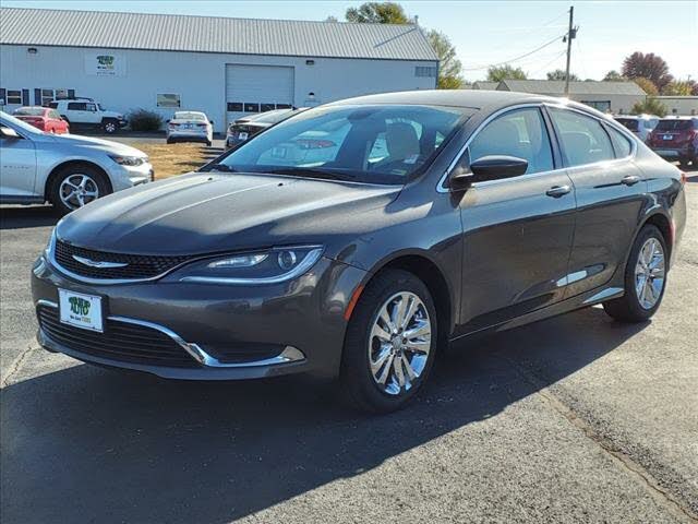 2015 Chrysler 200 Limited Sedan FWD for sale in Springfield, MO – photo 2