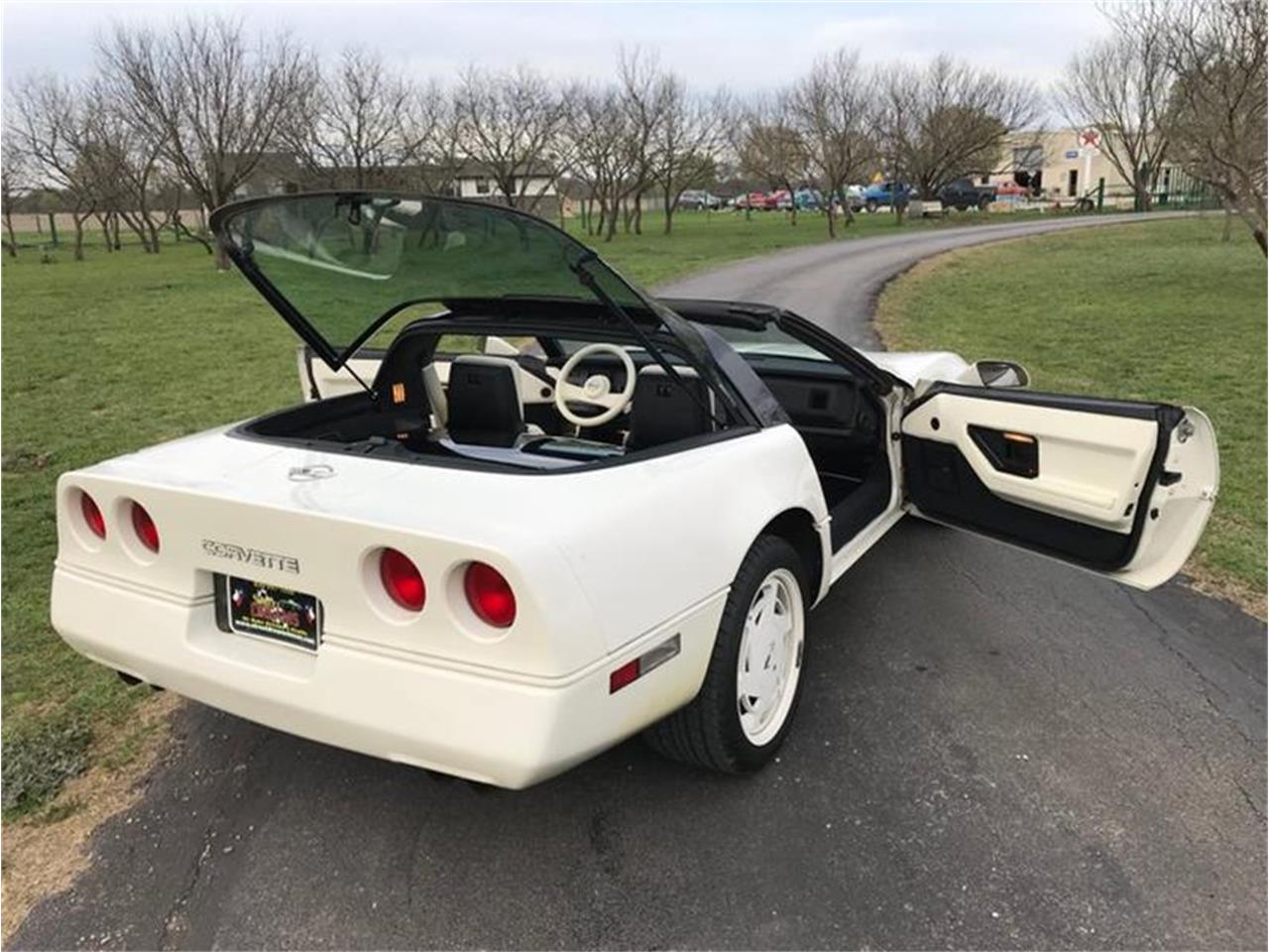 1988 Chevrolet Corvette for sale in Fredericksburg, TX – photo 5