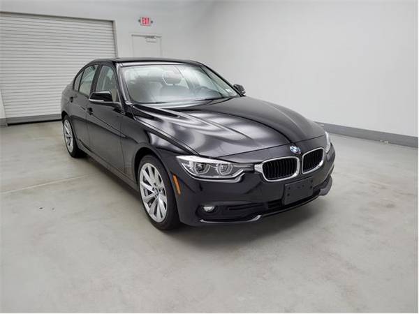 2018 BMW 320i xDrive - sedan - - by dealer - vehicle for sale in Taylor, MI – photo 13