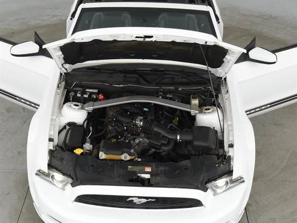 2014 Ford Mustang V6 Convertible 2D Convertible White - FINANCE ONLINE for sale in Atlanta, GA – photo 4