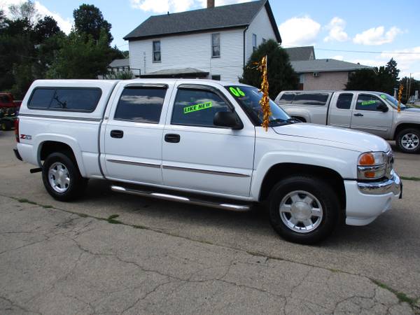 2006 GMC Sierra 1500 Crew Cab SLT (4WD) One-Owner! for sale in Dubuque, IA – photo 2