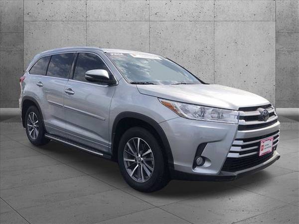2018 Toyota Highlander XLE SKU: JS549499 SUV - - by for sale in Austin, TX – photo 3