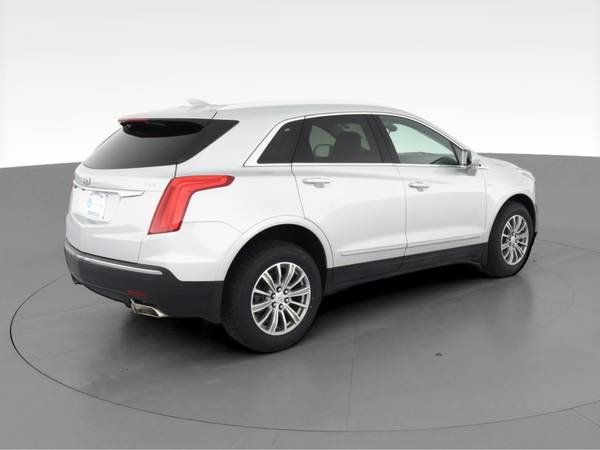 2017 Caddy Cadillac XT5 Luxury Sport Utility 4D suv Silver - FINANCE... for sale in Washington, District Of Columbia – photo 11