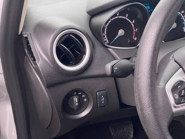 2018 Ford Fiesta SE Hatchback 4D hatchback Silver - FINANCE ONLINE -... for sale in Covington, OH – photo 23