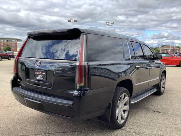 2015 Cadillac Escalade ESV Luxury 4WD - - by dealer for sale in Middleton, WI – photo 7