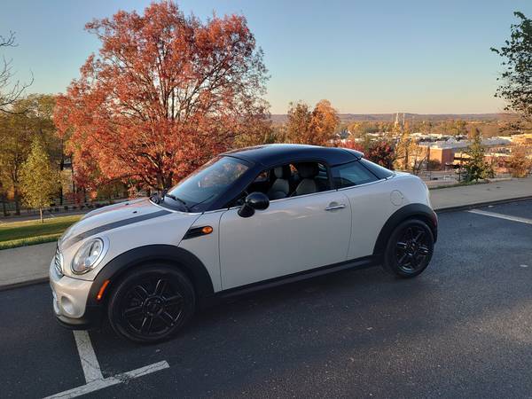 2013 MINI Cooper coupe Manual 42MPG! for sale in Bowling Green , KY