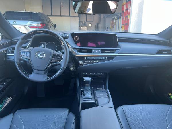 2021 Lexus ES350 Ultra Lux - Showroom condition - 2800 miles - cars for sale in Roseville, CA – photo 6