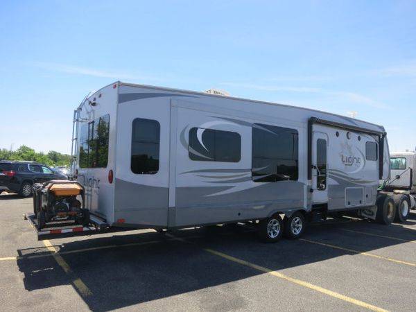 2015 Open Range RV Light 319RLS EVERYONE WELCOME!! for sale in Walden, NY – photo 9
