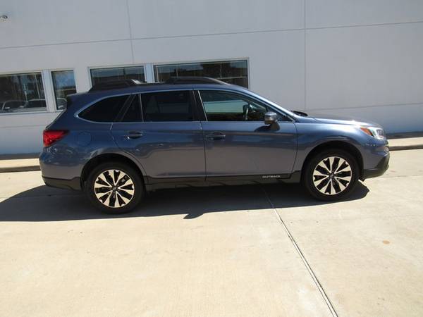 2017 Subaru Outback Limited for sale in Houston, TX – photo 2