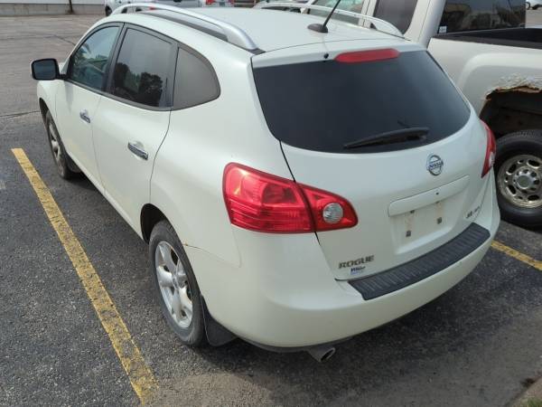 2010 Nissan Rogue AWD 4D Sport Utility/SUV SL - - by for sale in Waterloo, IA – photo 10