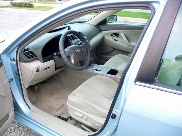 Reliable 2007 Toyota Camry LE for Sale for sale in Ames, IA – photo 9