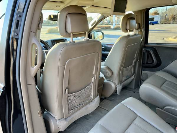 2016 Chrysler Town and Country Touring - - by dealer for sale in Raleigh, NC – photo 15