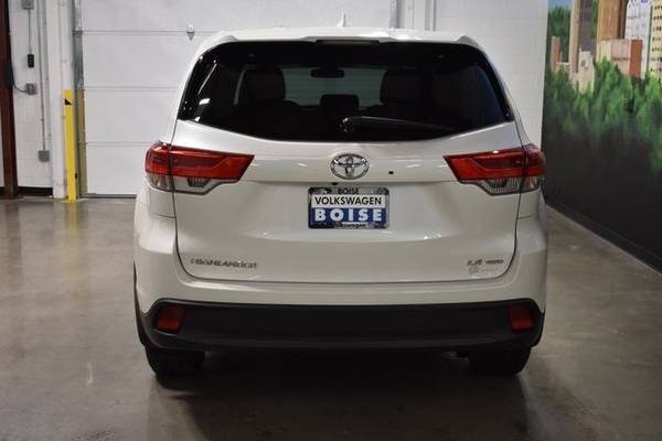 2018 Toyota Highlander LE Plus - - by dealer for sale in Boise, ID – photo 6