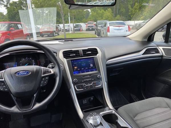 2020 Ford Fusion SE AWD w/Sunroof - - by dealer for sale in Wilmington, NC – photo 16