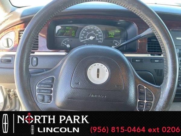 2003 Lincoln Town Car Executive - sedan - - by dealer for sale in San Antonio, TX – photo 12