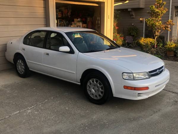 1998 Nissan Maxima 4dr Sdn SE Manual - cars & trucks - by dealer -... for sale in College Place, WA – photo 3