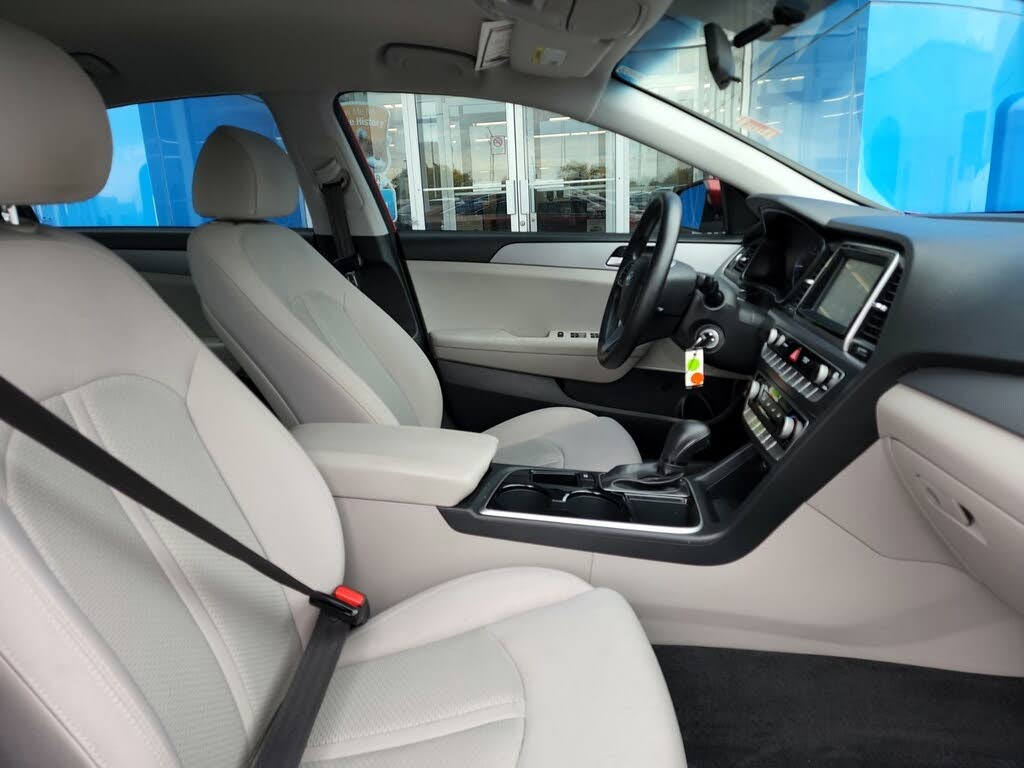 2019 Hyundai Sonata SE FWD for sale in Indianapolis, IN – photo 6