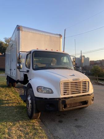 26 Box Truck for sale in Pittsburgh, PA