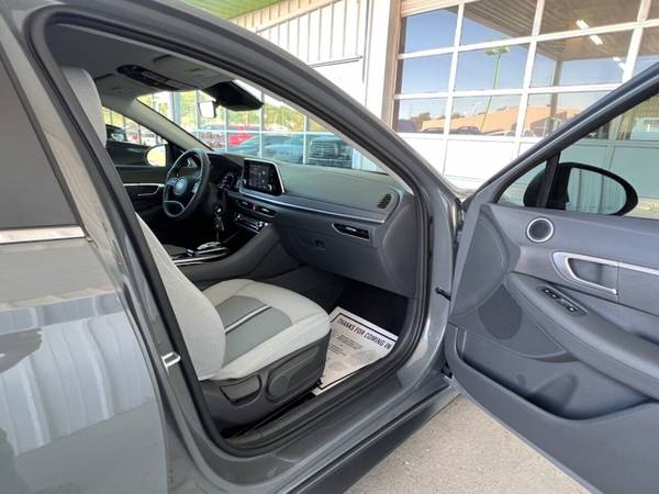 2022 Hyundai Sonata SE 4dr Sedan (midyear release) 4, 277 Miles for sale in Bellevue, NE – photo 19