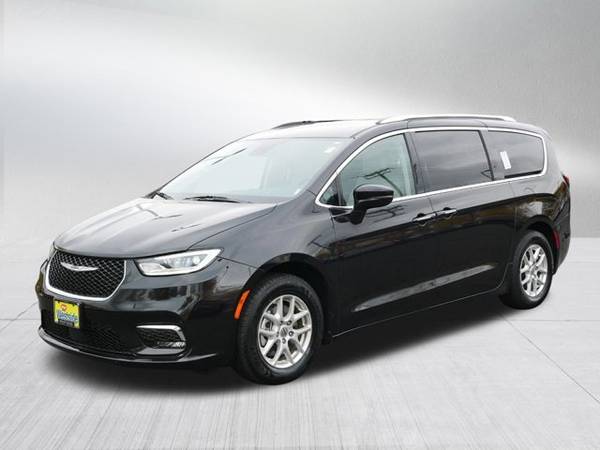 2021 Chrysler Pacifica Touring L - - by dealer for sale in St Louis Park, MN – photo 3