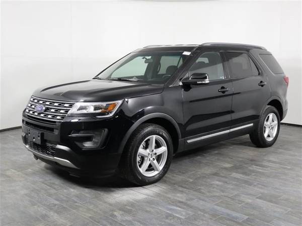 2017 Ford Explorer XLT 4X4 for sale in Orlando, FL – photo 3