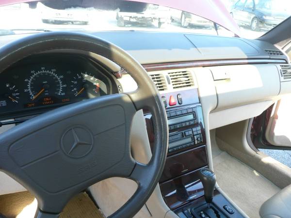 1997 MERCEDES-BENZ E420 - - by dealer - vehicle for sale in KCMO, MO – photo 11