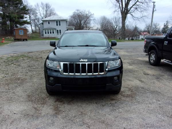 2011 Jeep Gr Cherokee - - by dealer - vehicle for sale in Westby, WI – photo 2