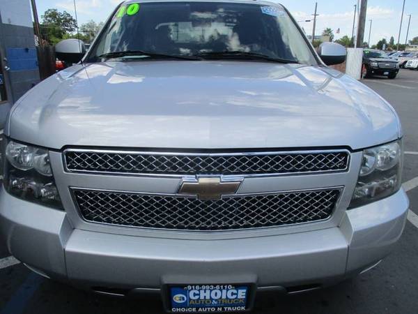 2010 Chevrolet Avalanche LT 4x4 4dr Pickup Don't miss this one! Extra for sale in Sacramento , CA – photo 2