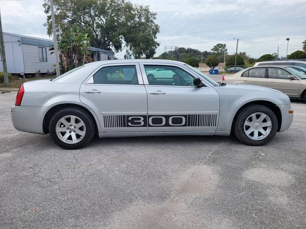 2005 Chrysler 300 Touring - - by dealer - vehicle for sale in Hudson, FL – photo 3