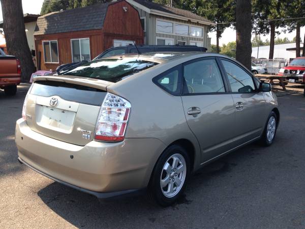 💥2006 Toyota Prius💥🎉$119 Per Month🎉 - cars & trucks - by dealer -... for sale in Eugene, OR – photo 4