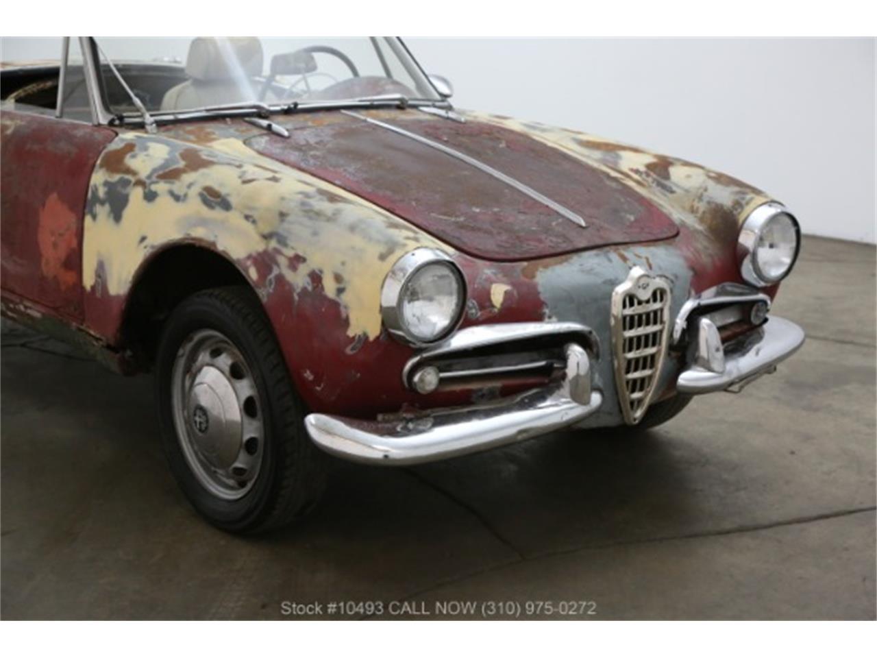 1963 Alfa Romeo Giulietta Spider for sale in Beverly Hills, CA – photo 11