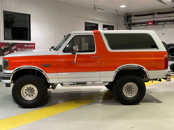 1993 Ford Bronco XLT 5.8L 4WD - cars & trucks - by owner - vehicle... for sale in POTSDAM, NY – photo 4
