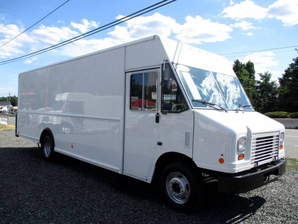 2017 Ford Stripped Chassis 22 ft STEP VAN, F59 22 ft, AIR for sale in south amboy, NJ – photo 2