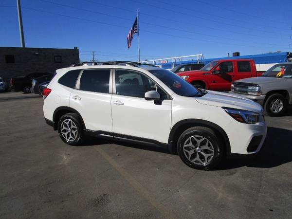 2019 Subaru Forester Premium - - by dealer - vehicle for sale in Hales Corners, WI – photo 5
