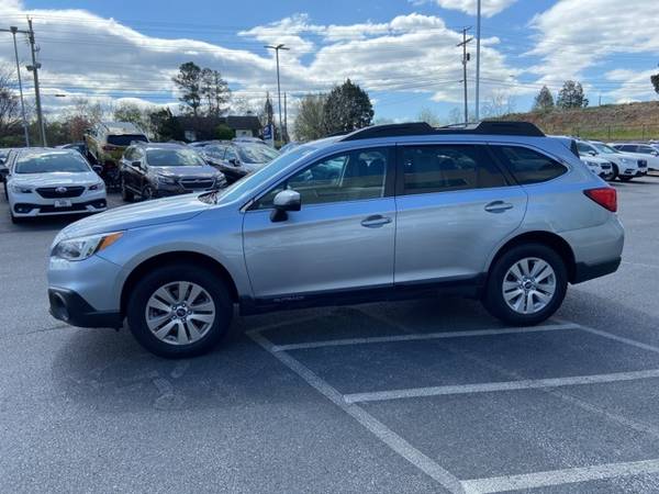 2017 Subaru Outback 2 5i - - by dealer - vehicle for sale in Lynchburg, VA – photo 3