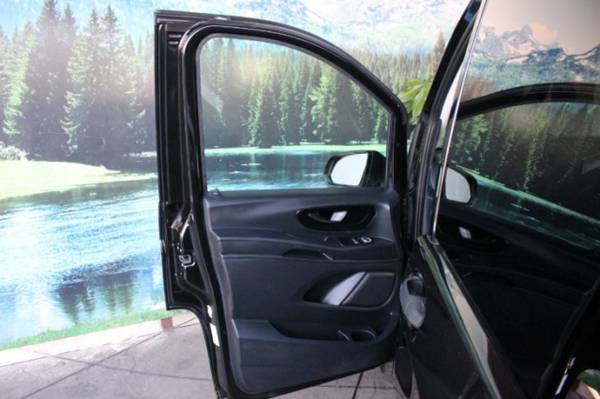 *2018* *Mercedes-Benz* *Metris Passenger Van* *Standard Roof 126 Wheel for sale in Glendale, CA – photo 11