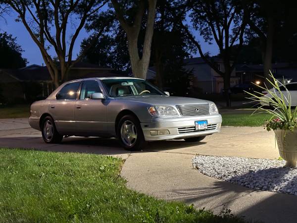 2000 lexus ls400 for sale in Prospect Heights, IL